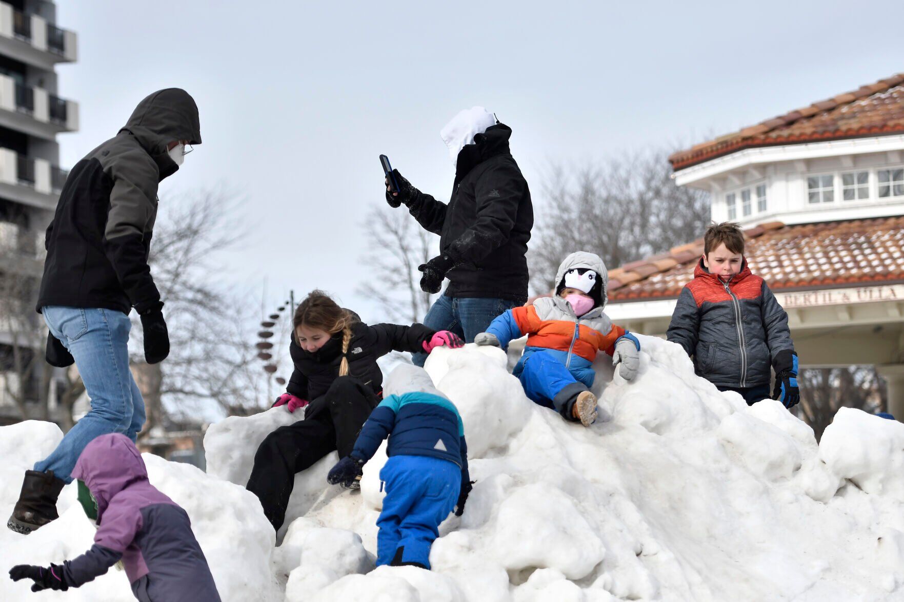 ŽIEMOS FESTAS Ženevos ežere